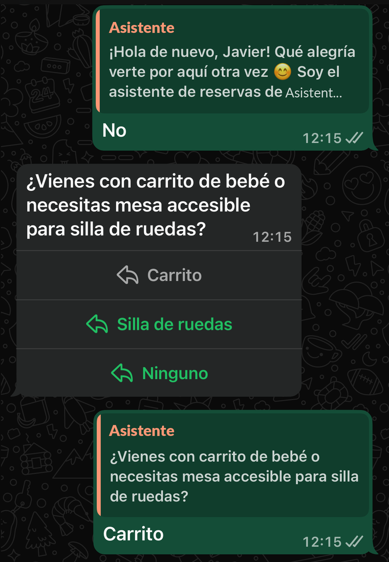 El asistente pregunta con botones si el cliente necesita carrito de bebé o silla de ruedas